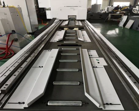 automatic loading system-tube pipe fiber laser cutting machine top