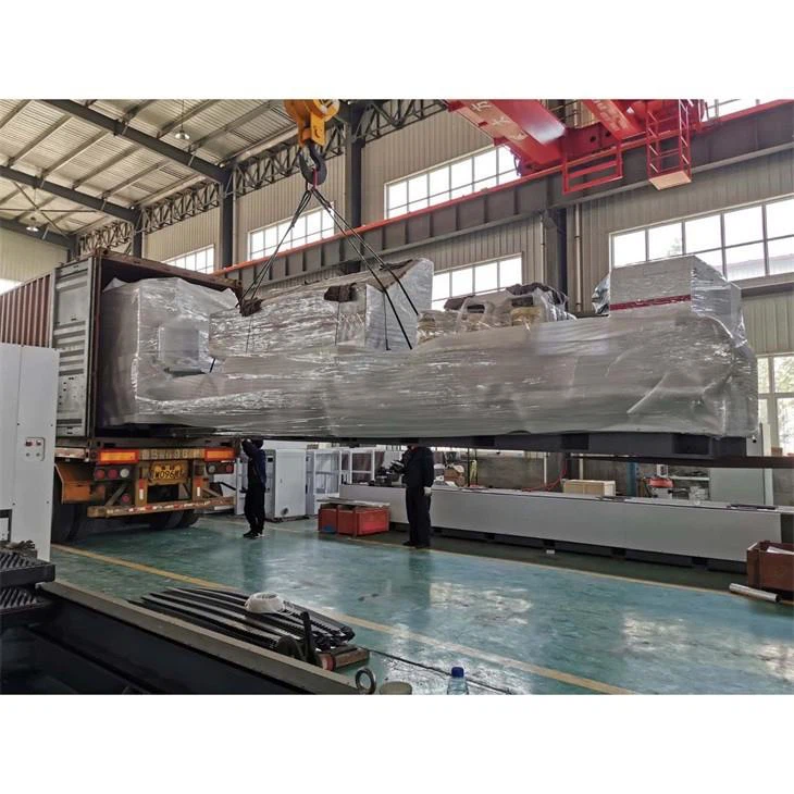 High Precision Automatic Loading System CNC Fiber Laser Tube Cutting Machine For Square Circular Pipe