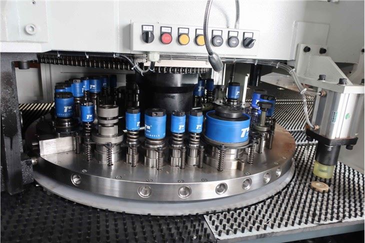 turret punching machine3 turret punching machine3