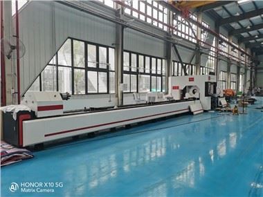 9m Pipe Laser Cutting Machine