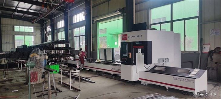 1500W Pipe Laser Cutter 1500W Pipe Laser Cutter